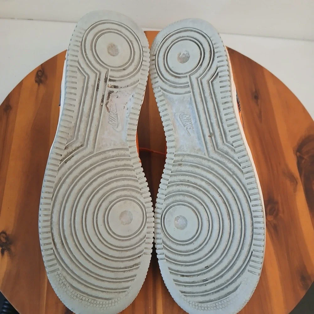 Nike see images